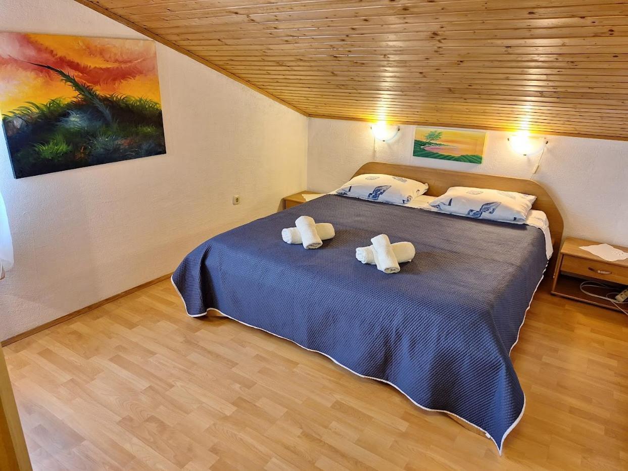 Apartments Alex 로비니 외부 사진